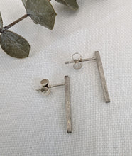 Load image into Gallery viewer, Silver Hammered Bar Earrings
