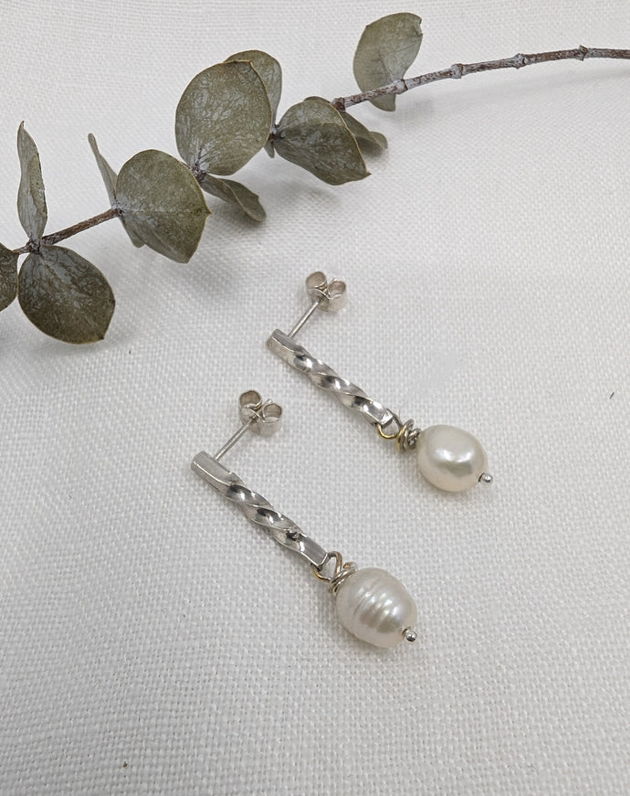 Silver Twisted Bar with Pearl Drop Earrings