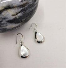Load image into Gallery viewer, Mother of pearl teardrops set in silver teardrop dangle and drop earrings
